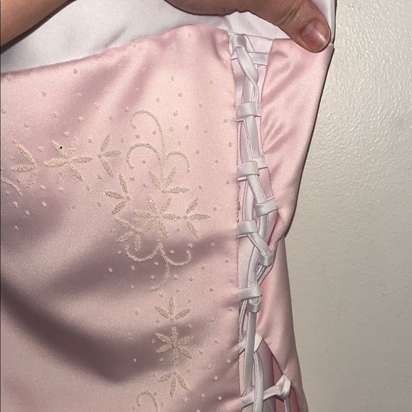 Elegant Pink Strapless Gown - Picture 3 of 7